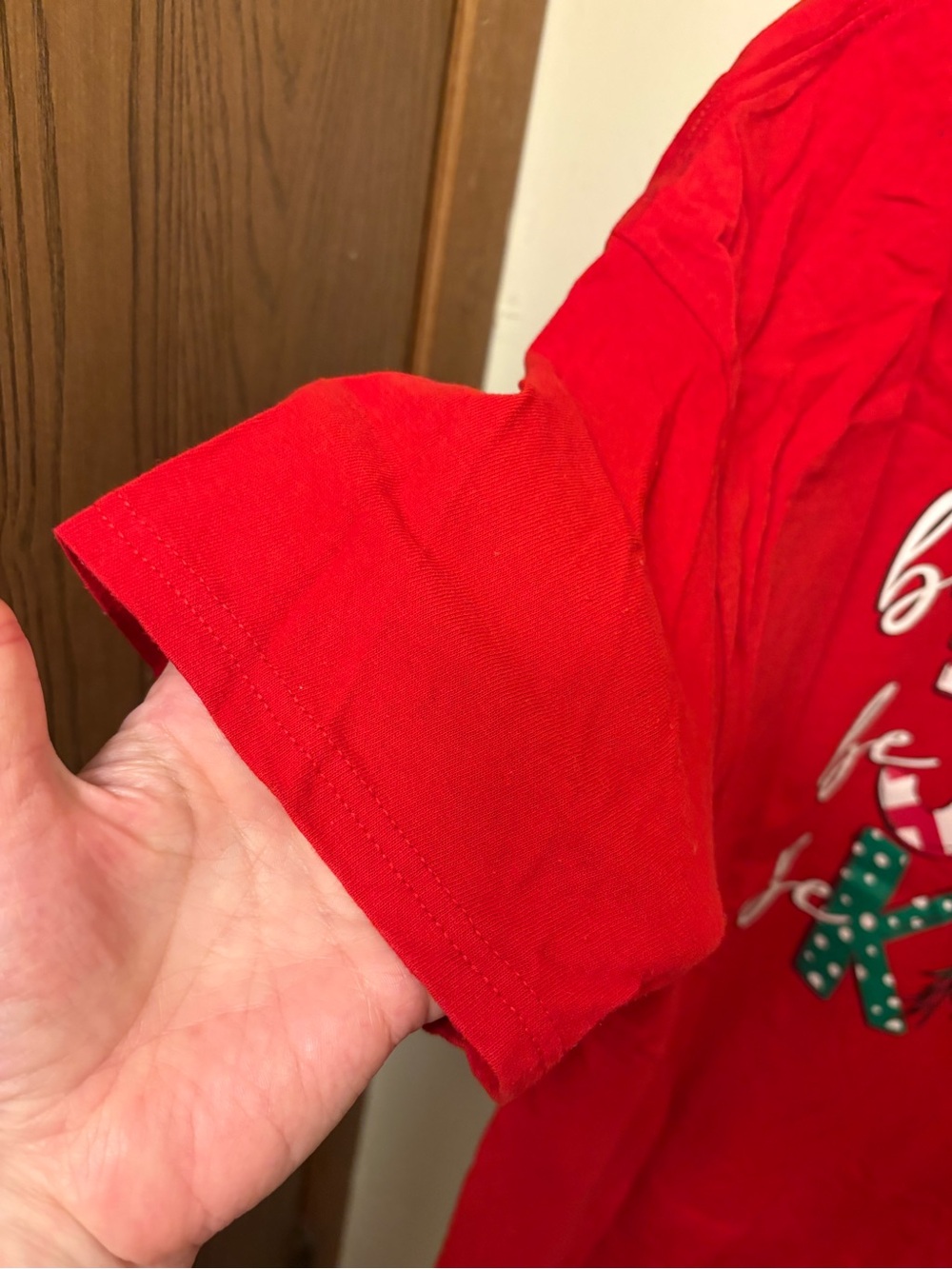 Delta brand Christmas tee, sz 2x, gently worn, runs true. - Picture 2 of 8